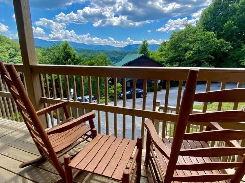 Rocky Top Rendez Cabin – Photos 2