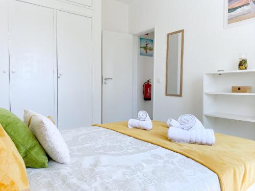 Letto o letti in una camera di CASA AQUA - Carvoeiro - WiFi, Terrace & BBQ