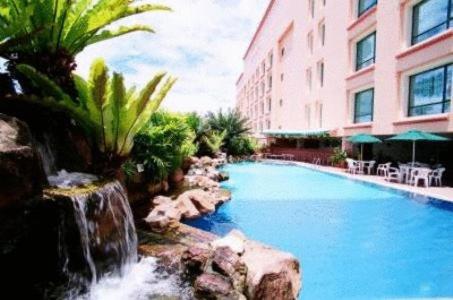 Bazén v ubytování Grand Palace Hotel nebo v jeho okolí