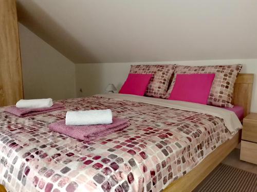Postel nebo postele na pokoji v ubytování Apartmani "Marina"