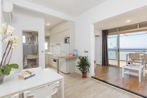 Gallery image of Flats Friends Atlantida in Benidorm