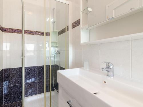 Apartment Antonella & Napoletano-4 by Interhome