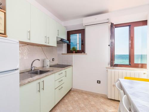 Apartment Antonella & Napoletano-3 by Interhome