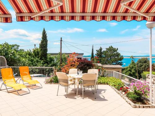 Apartment Manestar-2 by Interhome