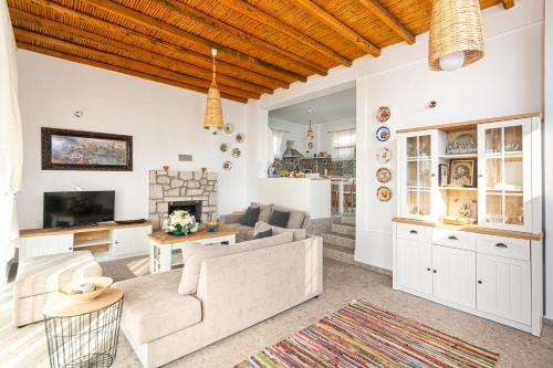 Φωτογραφία από το άλμπουμ του CHRYSANTHI'S STONE HOUSE στην Αφάντου