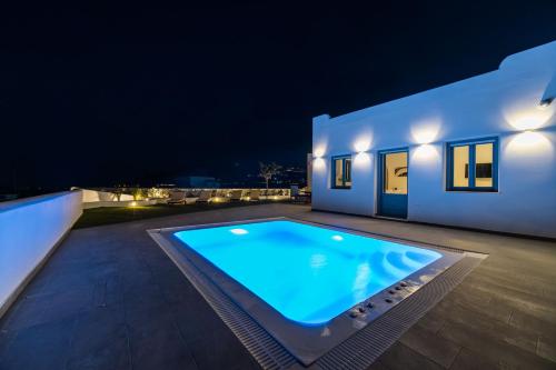 Πισίνα στο ή κοντά στο Kyklos Villas - luxury villas with private pool