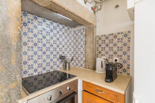 135 B - Alfama Renovated Charming Historic Flat near Baixa