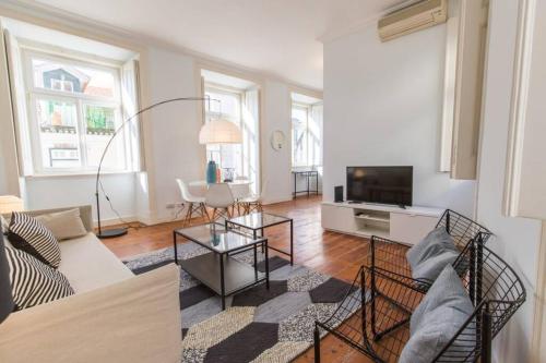 Quiet Charming Flat in Historic Alfama near Baixa