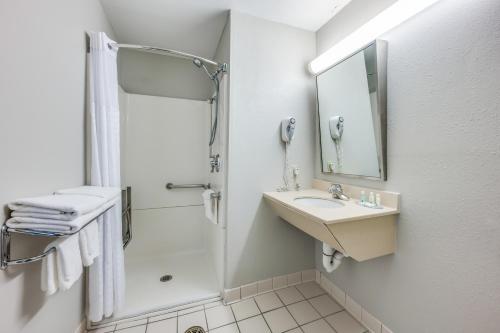 Koupelna v ubytování Quality Inn Poughkeepsie