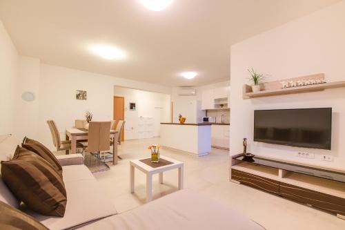 Apartman Cera
