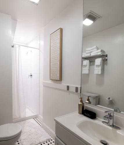 The Metro Hotel Image