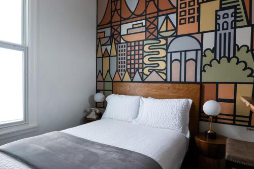 The Metro Hotel Image