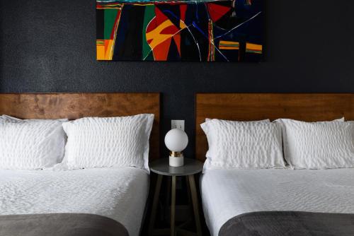 The Metro Hotel Image
