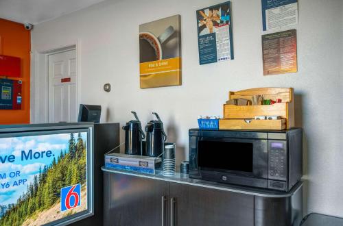 Motel 6-Baker City, OR