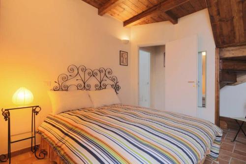 Postel nebo postele na pokoji v ubytování Casa Marilò - A Beautiful House Overlooking Amalfi