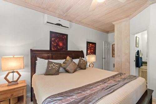  Seabreeze Supernova -  Room  picture :   Air conditioning    Hot tub    Washing machine               