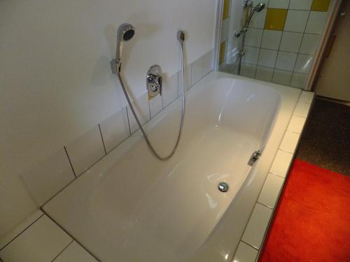 Phòng tắm tại Ferienwohnung Hierke