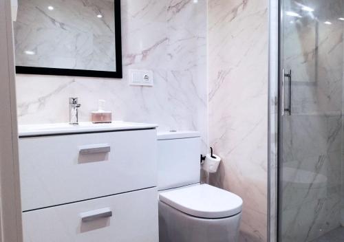 Et badeværelse på Panorama Beach - Apartamento Brisa del Mar