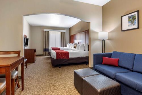 Svetainės erdvė apgyvendinimo įstaigoje Comfort Suites Shreveport West I-20