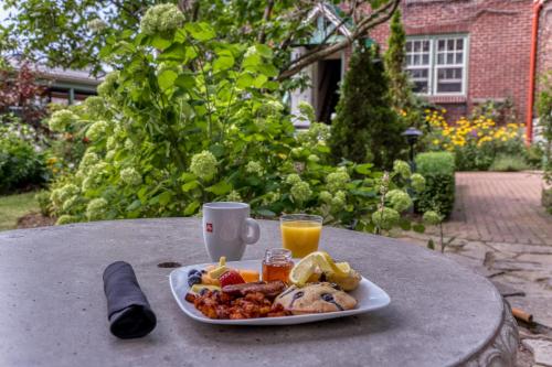 Zdjęcie z galerii obiektu Hochelaga Inn w mieście Kingston