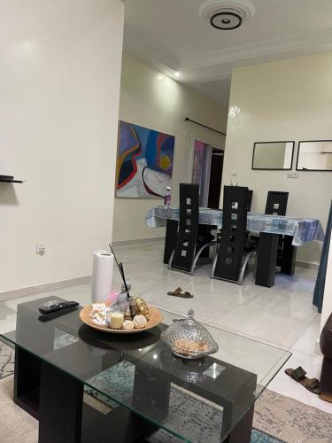 Χώρος καθιστικού στο Maison Oceane a Zac MBAO