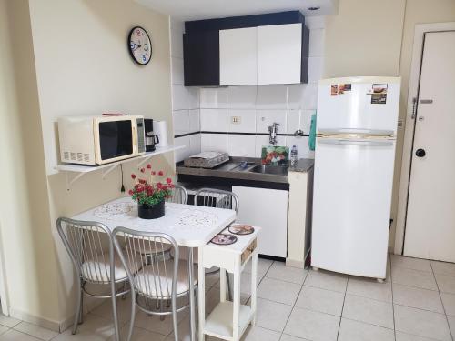 APARTAMENTO MOBILIADO, 1 DORMITÓRIO, ALTO DA BOA VISTA, Sao Paulo, Brazil