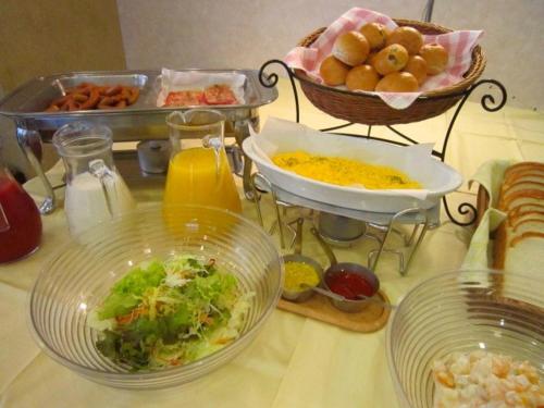 Đồ ăn tại/gần khách sạn