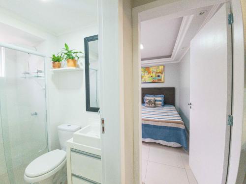 Ванная комната в Apartamento Pontal Norte Ao Lado Da Big Wheel