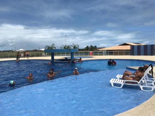 Πισίνα στο ή κοντά στο Apartamento Com Ar Cond e WI-FI no Villa das Águas - Praia do Saco