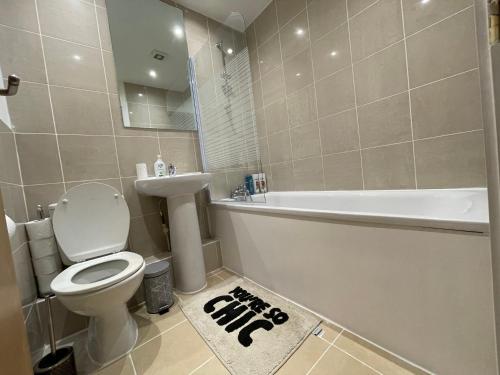 Ett badrum på Bermondsey apartment