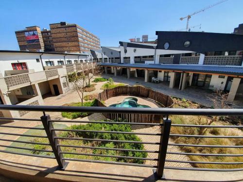 Gallery image of Royal Stina Hotel-style with Swimming pool in Johannesburg