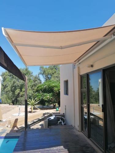 Πισίνα στο ή κοντά στο JB Countrylife Accommodation