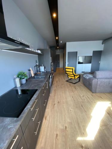 Coin salon dans l'établissement AK Rentals, with hot tubs