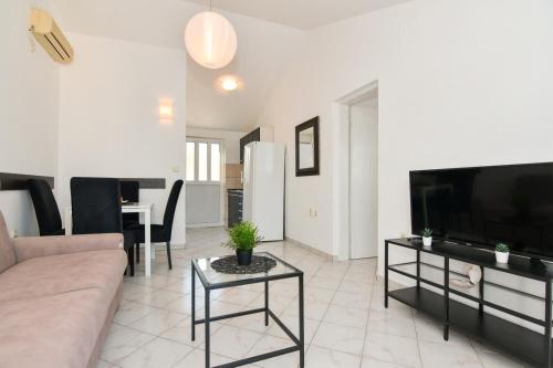 ヘルツェグ・ノヴィにあるApartments Stanisicのギャラリーの写真