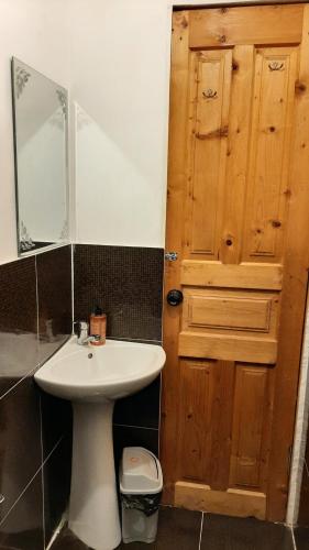 Un baño de Guesthouse SVANURI SAKHLI