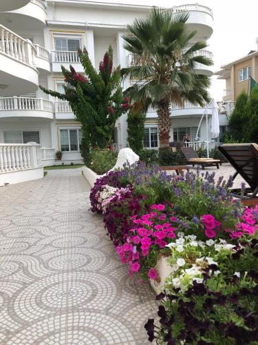 Сад в BELKA GOLF RESİDENCE Dublex BELEK