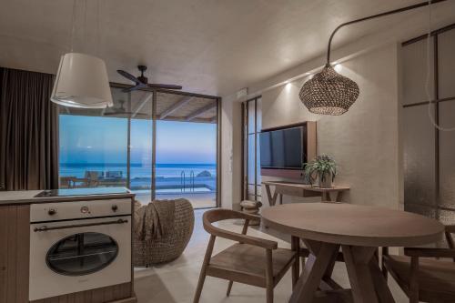 Kuchyň nebo kuchyňský kout v ubytování Altera cave villas