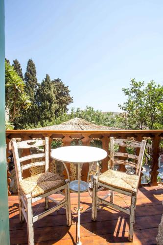 Balkoni atau teres di Attiki Hotel