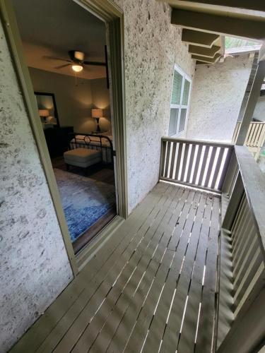 HHI Homes- Newly Renovated Cozy Modern Pet-Friendly Villa-Ideal Location photo 65