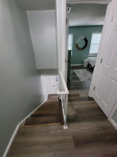 HHI Homes- Newly Renovated Cozy Modern Pet-Friendly Villa-Ideal Location photo 63