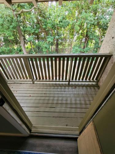 HHI Homes- Newly Renovated Cozy Modern Pet-Friendly Villa-Ideal Location photo 67