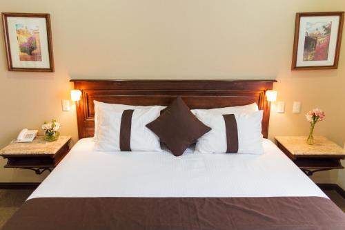 Gallery image of Mision Catedral Morelia in Morelia