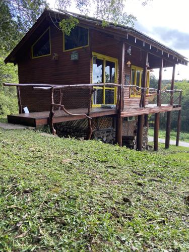 Taman di luar Chale dos Beija Flores