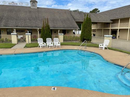 Riverwood Inn – Photos 3