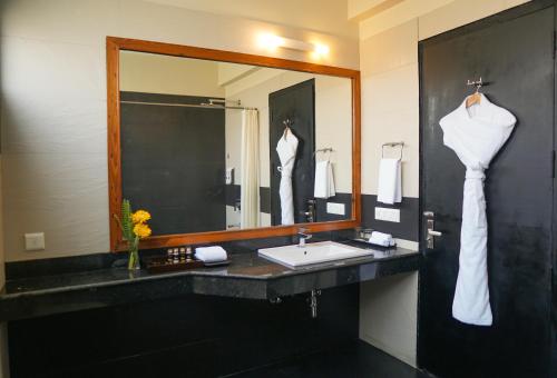 Un baño de The Golden Tusk By Ivory Destinations