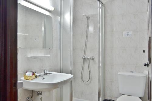 Koupelna v ubytování Hotel Marisa