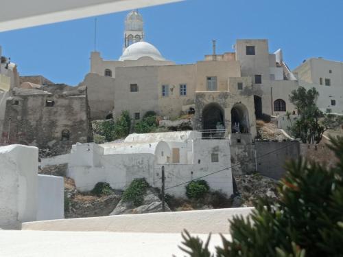 Gallery image of Casanova's house in Emporio Santorini