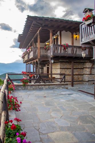 Balkón nebo terasa v ubytování Leshtenski Rai Guest House