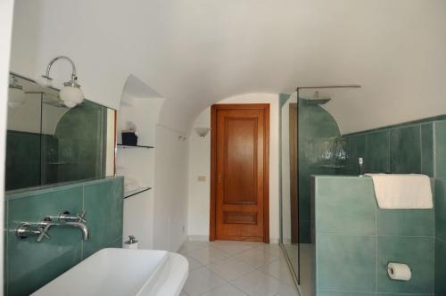 La Piazzetta by Amalfi Dreams tesisinde bir banyo