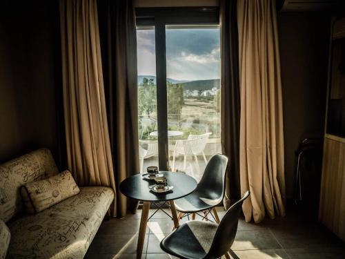 Gallery image of Villa Marelia apartments in Aliveri